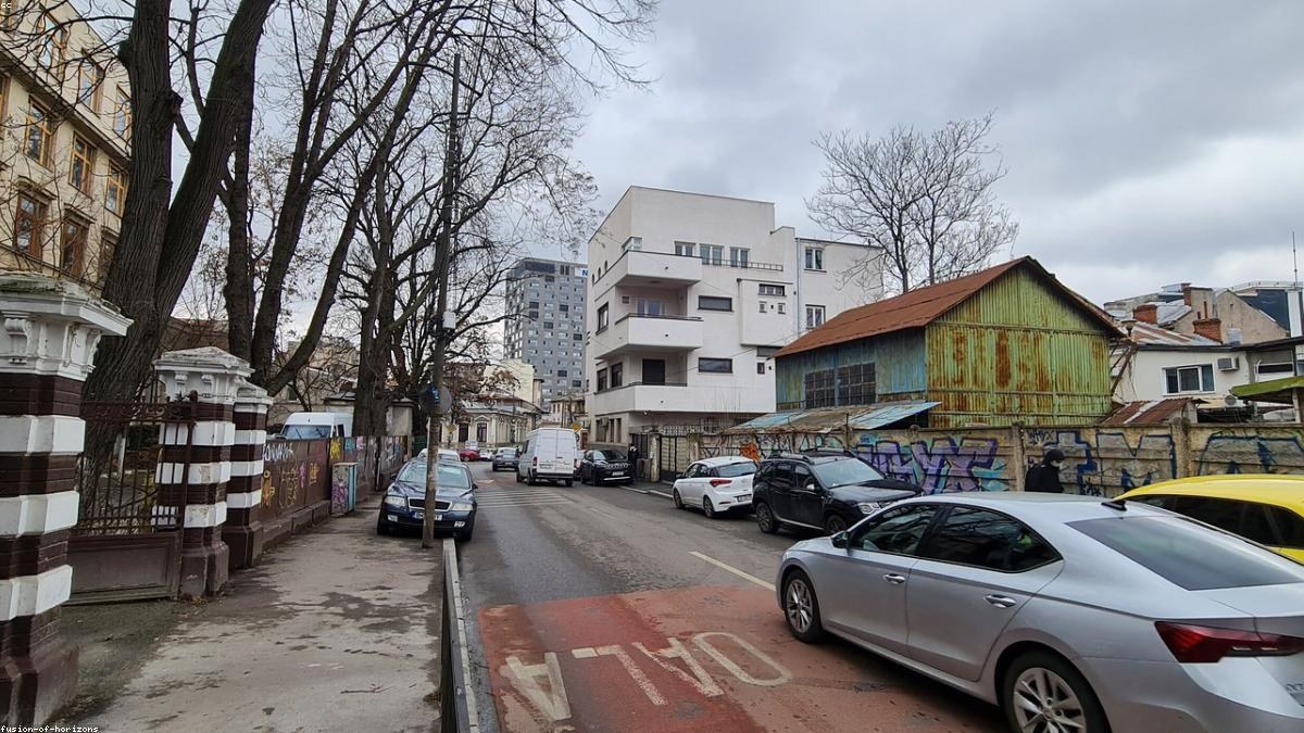 Projetos de Sobrados Modernos de Alto Padrão: Imponência, Garagem Subterrânea e Vista Panorâmica